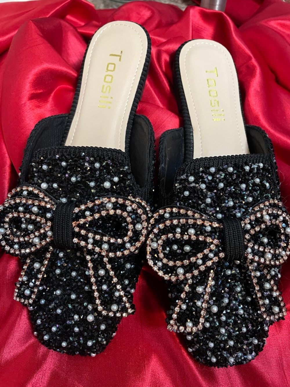Amazon Footwear Black Beaded Bow Slip-On Flats worn once